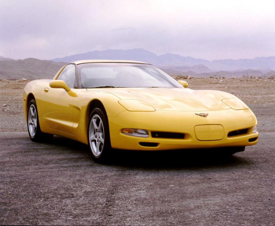  Chevrolet Corvette 1998 года  (фото 61 из 84)